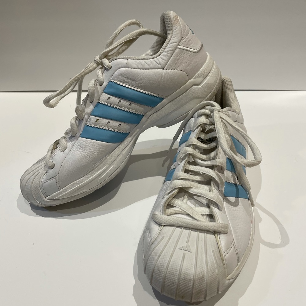 Vintage Adidas Sneakers
